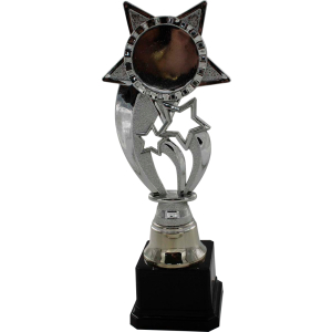 Trofeo plateado de estrellas, con espacio para sticker en estrella grande. De base color negro.